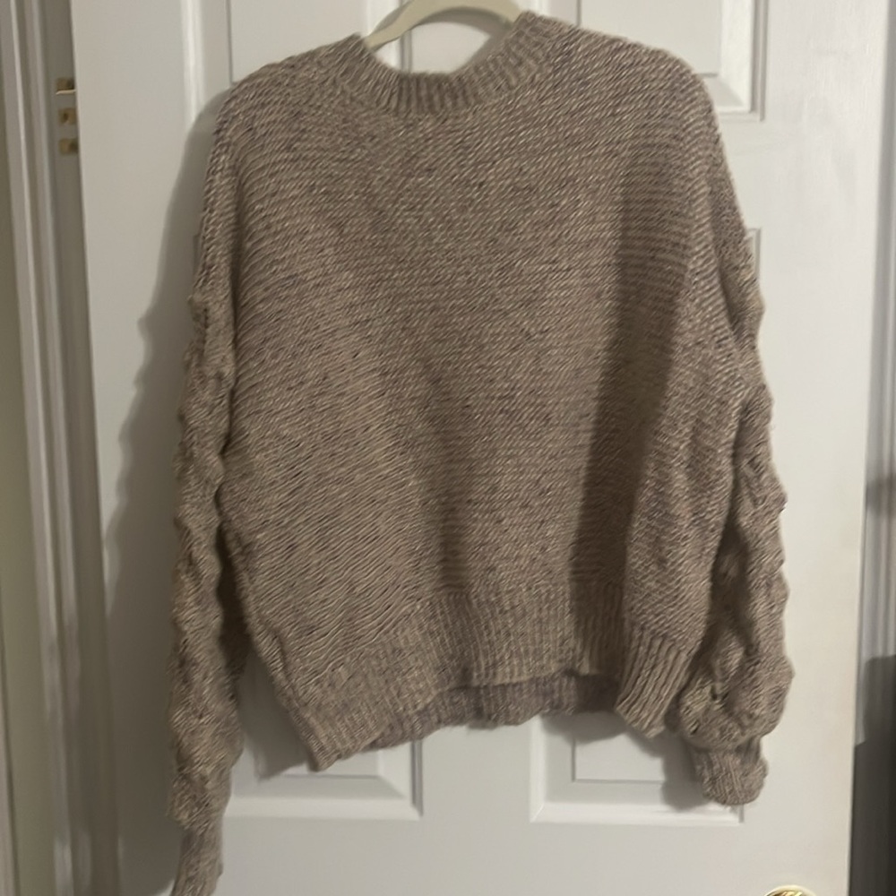 Excellent Condition Boutique Purchased Sweater - Picture 5 of 5